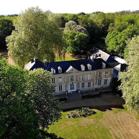 Camping Castels Chateau De Chanteloup Kamp alanı