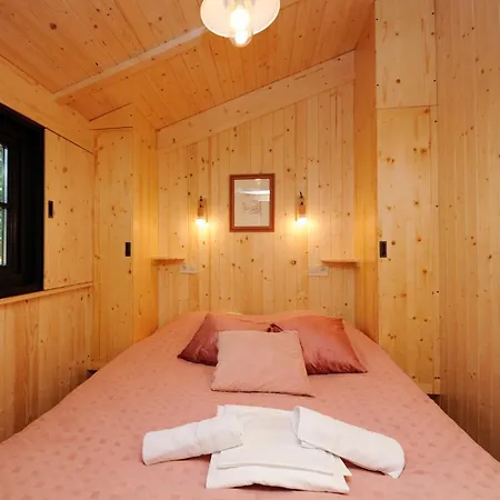Camping Castels Chateau De Chanteloup * Sillé-le-Philippe